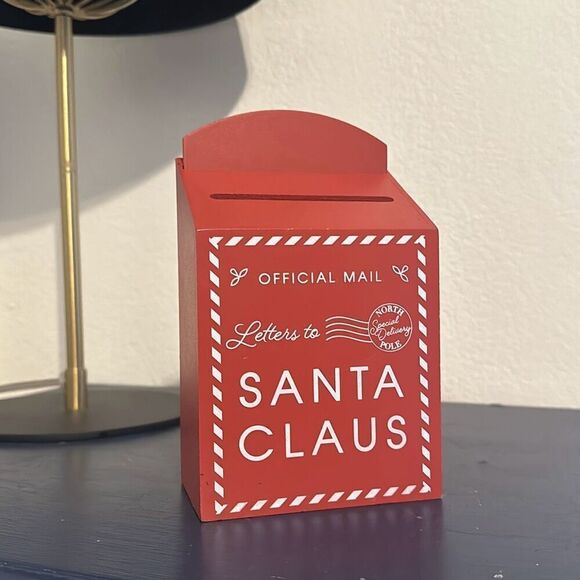 Small letters to Santa Claus mailbox - Picture 1 of 4